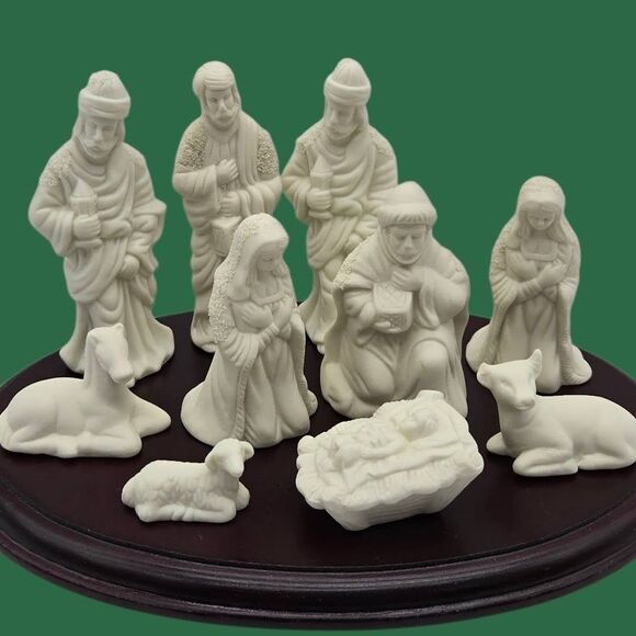 Christmas Jade Collection 11‑Pc Nativity Set – Vintage Figurines, Replacements - Picture 3 of 16